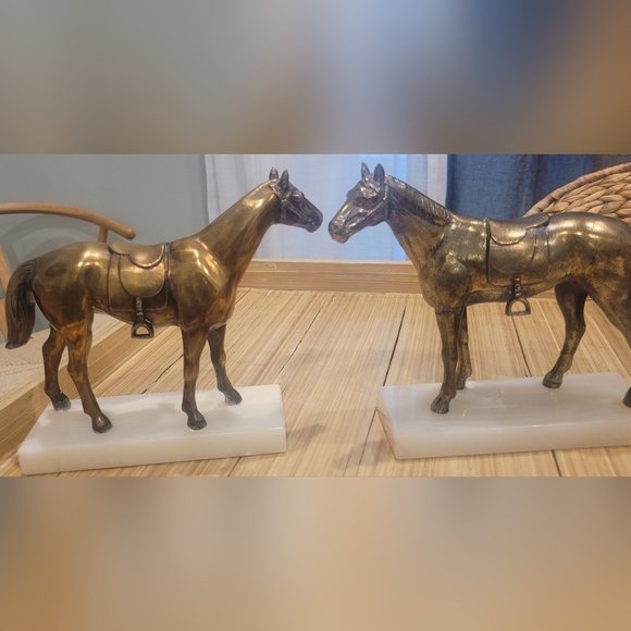 Brass Horses Mounted on Marble Bases - Picture 2 of 16